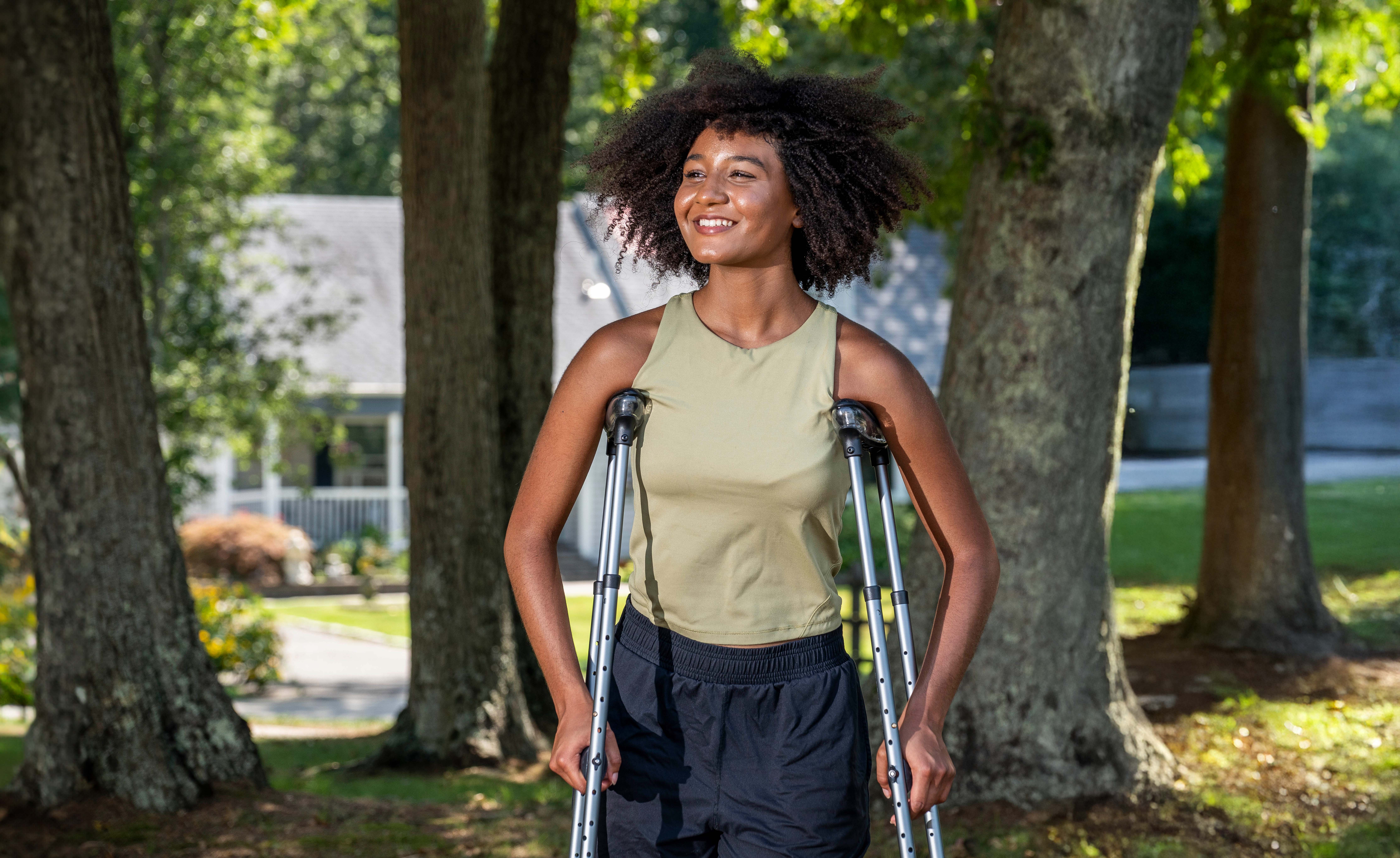 MD_Crutch_Hero